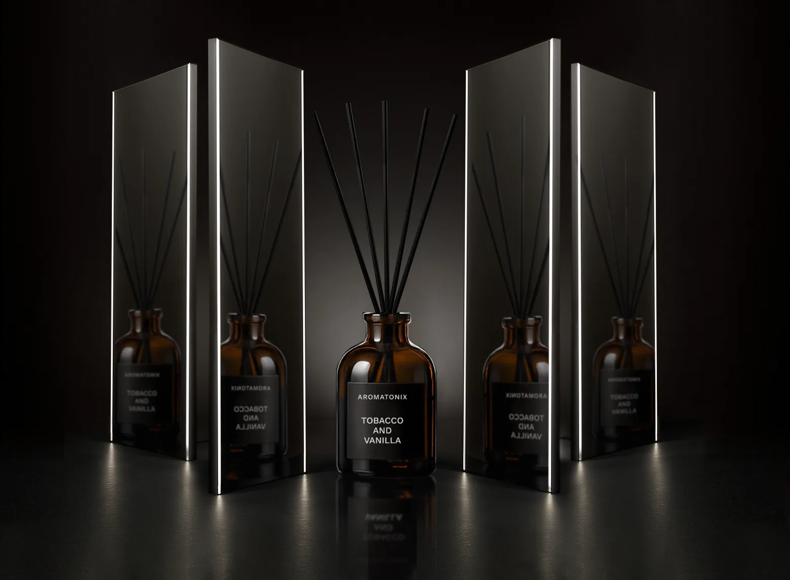 Флакон AROMATONIX Tobacco and Vanilla между зеркальными панелями